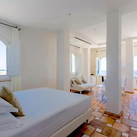 מלון Relais La Ghinghetta 4*